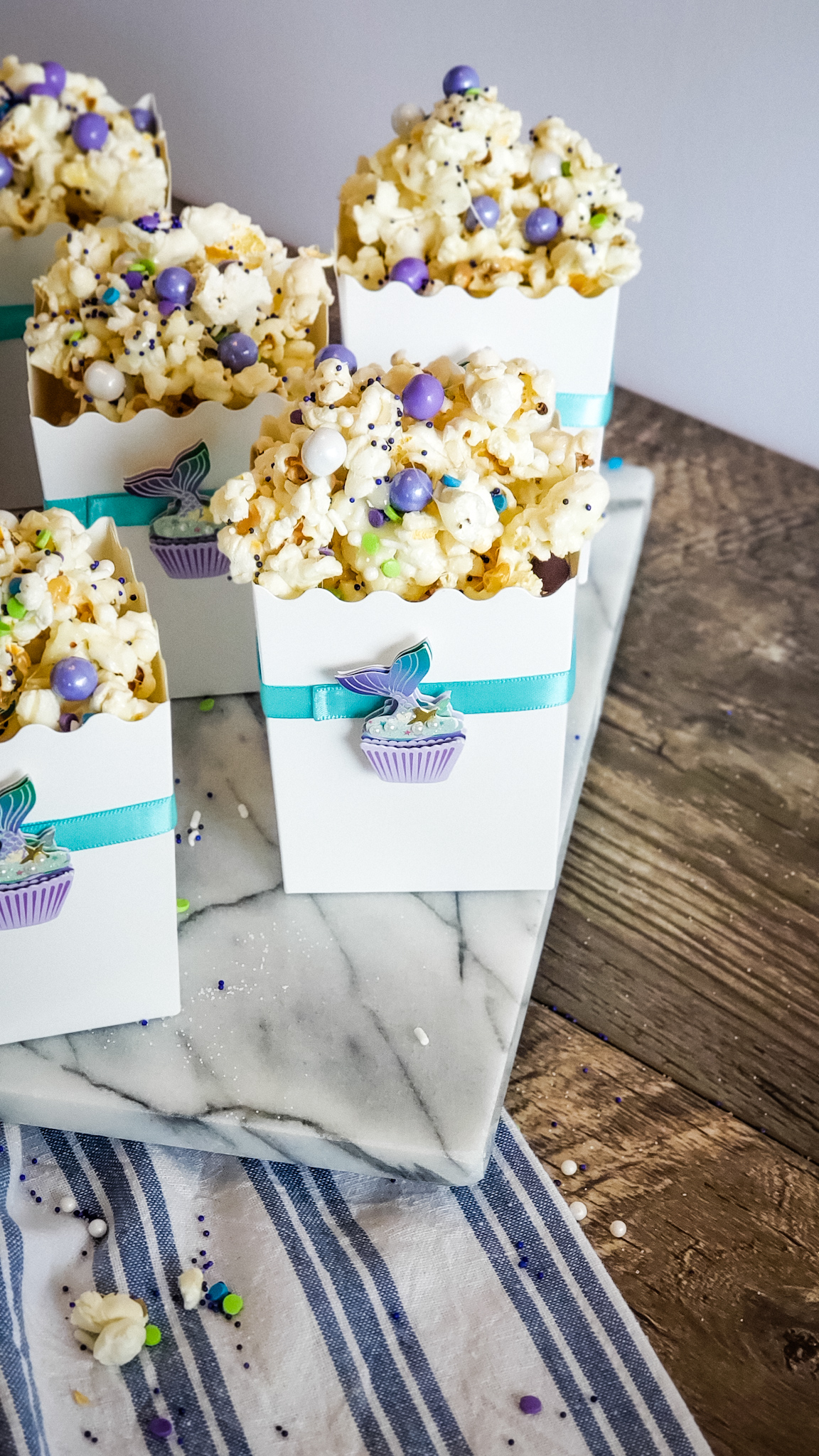 How to make the best birthday party popcorn recipe - Tidy Mo