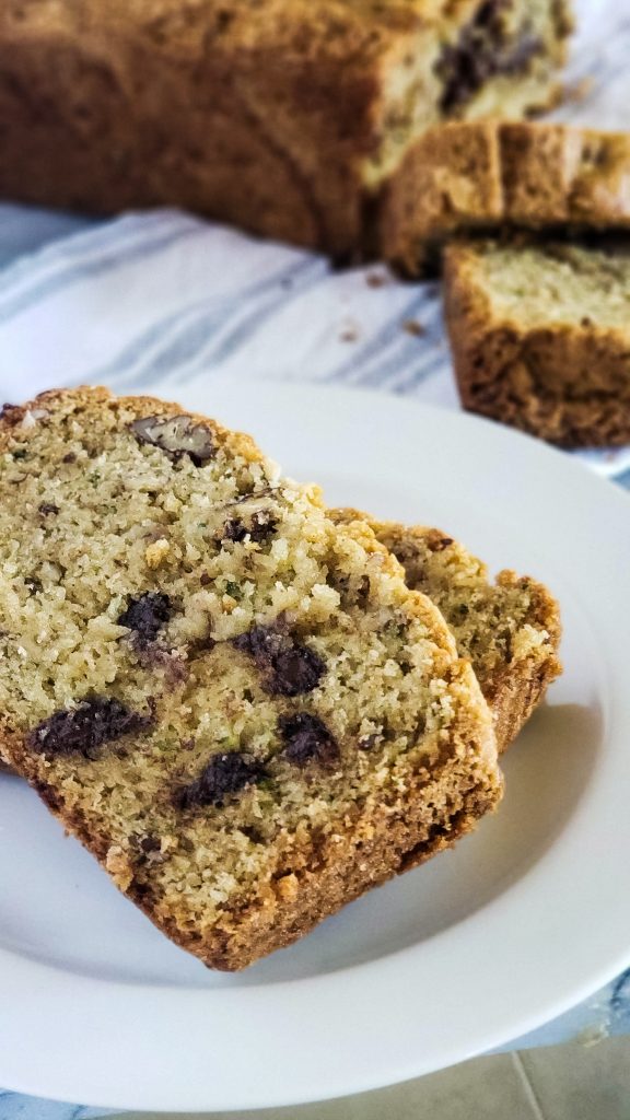 Chocolate chip zucchini bread recipe - Tidy Mo