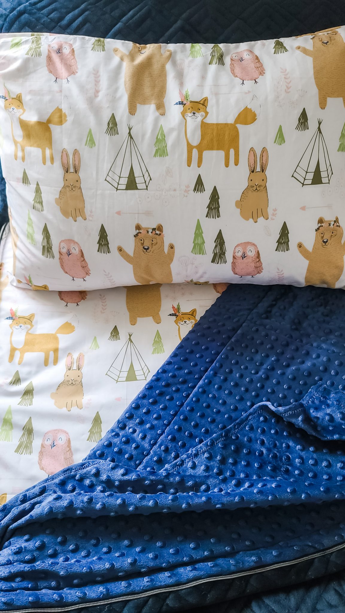 The Ultimate Solution for Small Spaces and Kids DIY Zippered Bedding