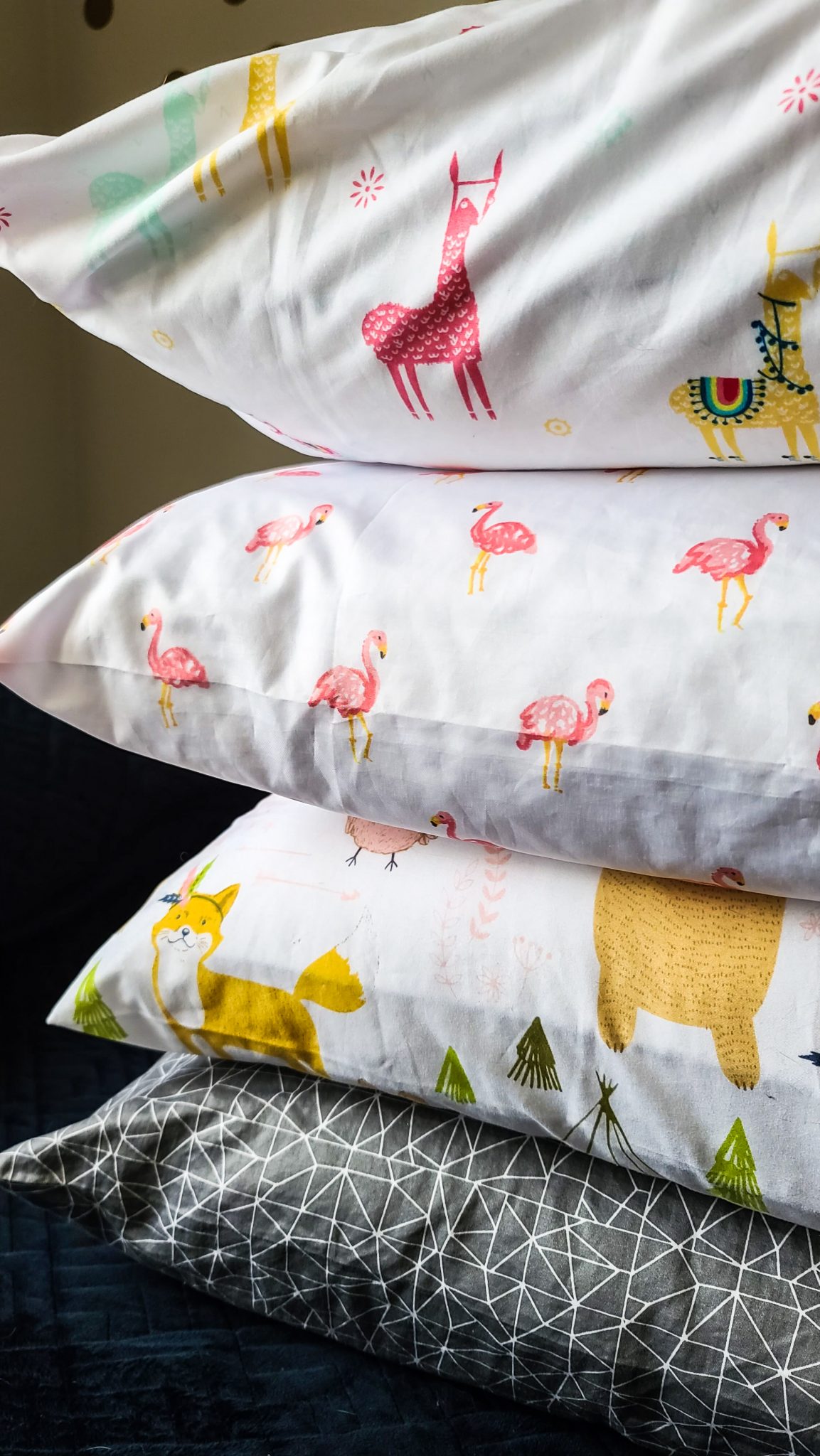 The Ultimate Solution for Small Spaces and Kids DIY Zippered Bedding