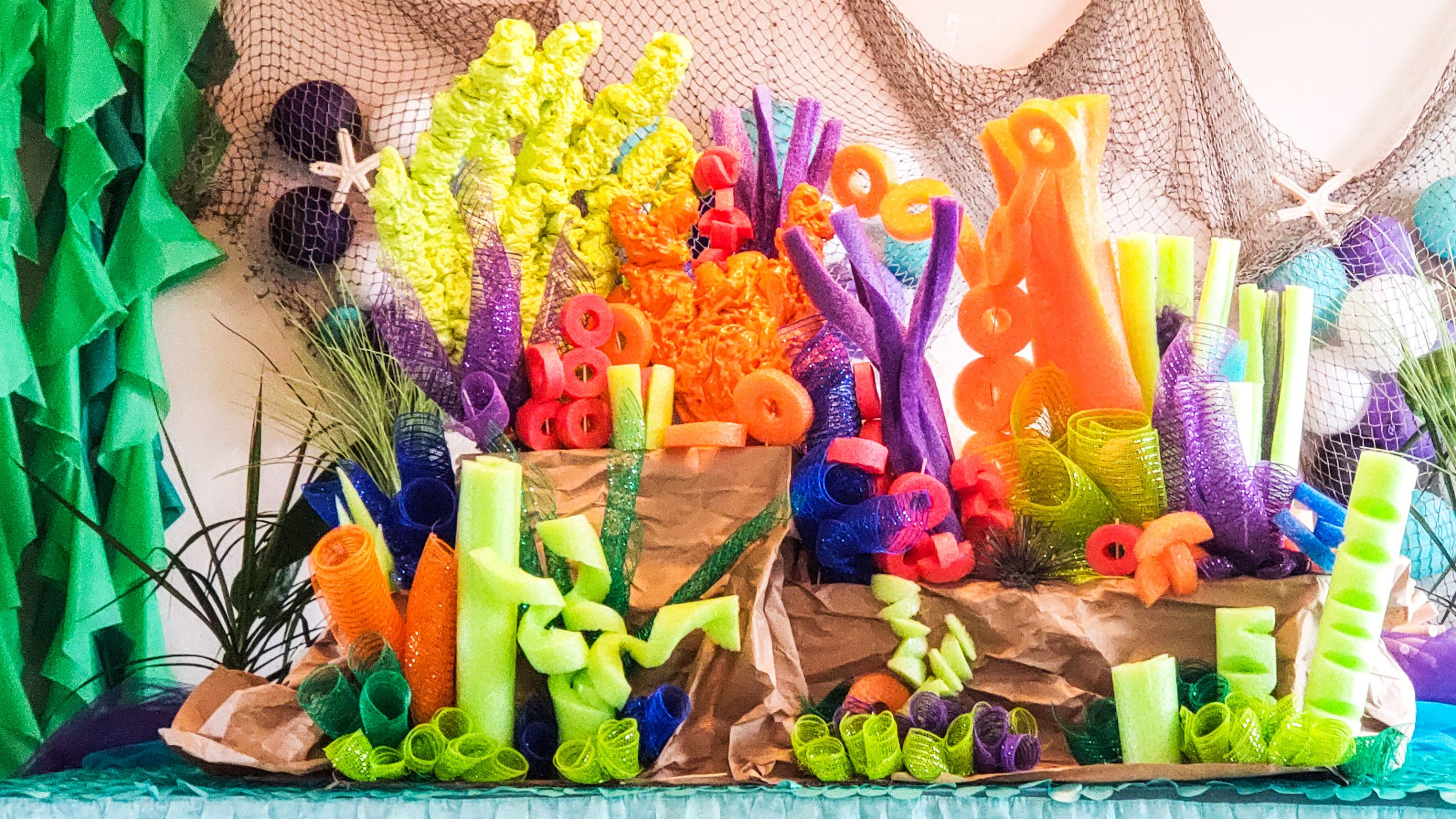 Make This Stunning Coral Reef Party Decor - 5 Different Types of